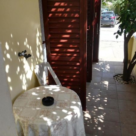 Apartmani Karuza Новаля Екстериор снимка