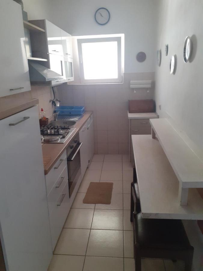 Apartmani Karuza Новаля Екстериор снимка