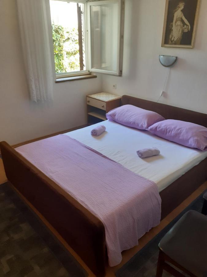 Apartmani Karuza Новаля Екстериор снимка